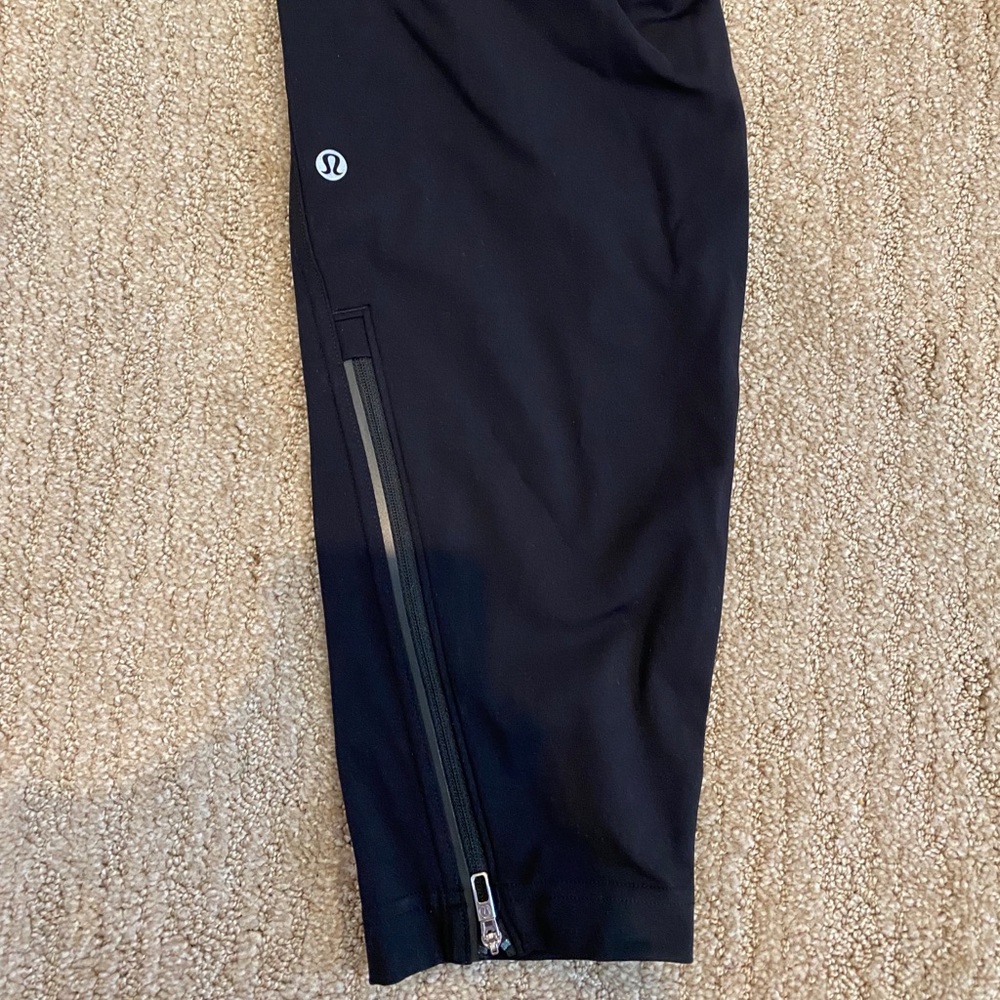 Men’s Small Lululemon Surge Jogger